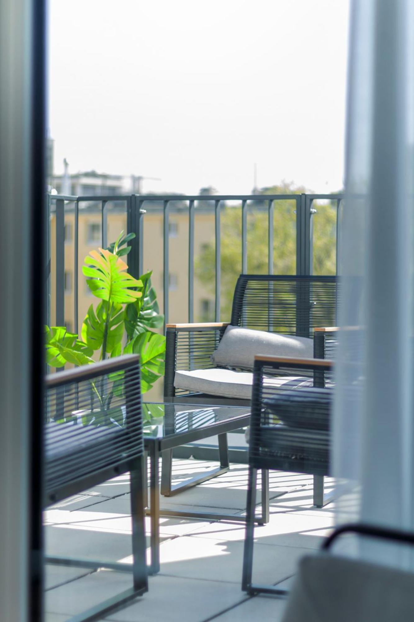 1 Min To Public Transport - 3 Min To Supermarket And Pharmacy - On-Site Parking For 19,90 Eur Vienna Luaran gambar
