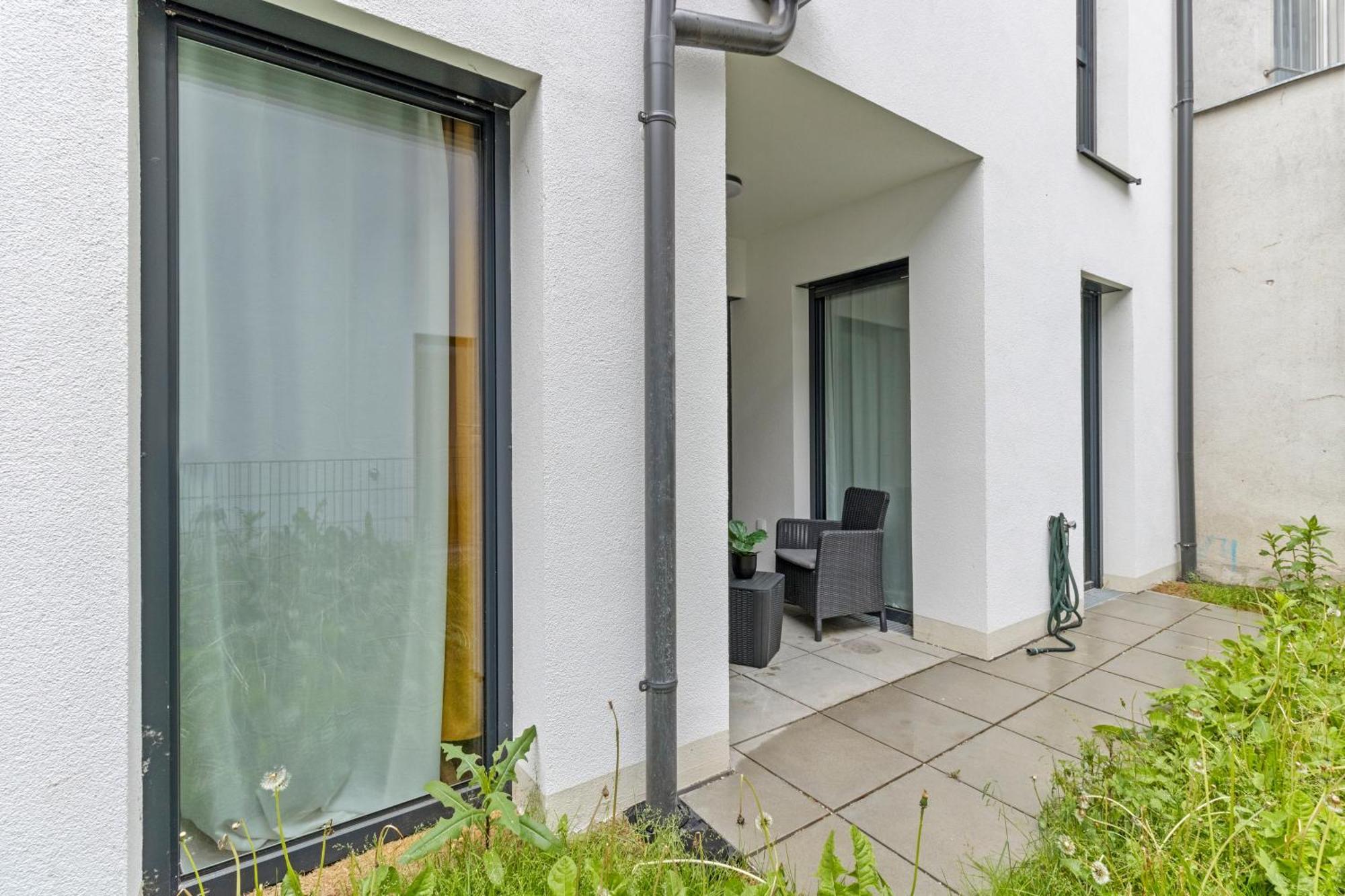 1 Min To Public Transport - 3 Min To Supermarket And Pharmacy - On-Site Parking For 19,90 Eur Vienna Luaran gambar